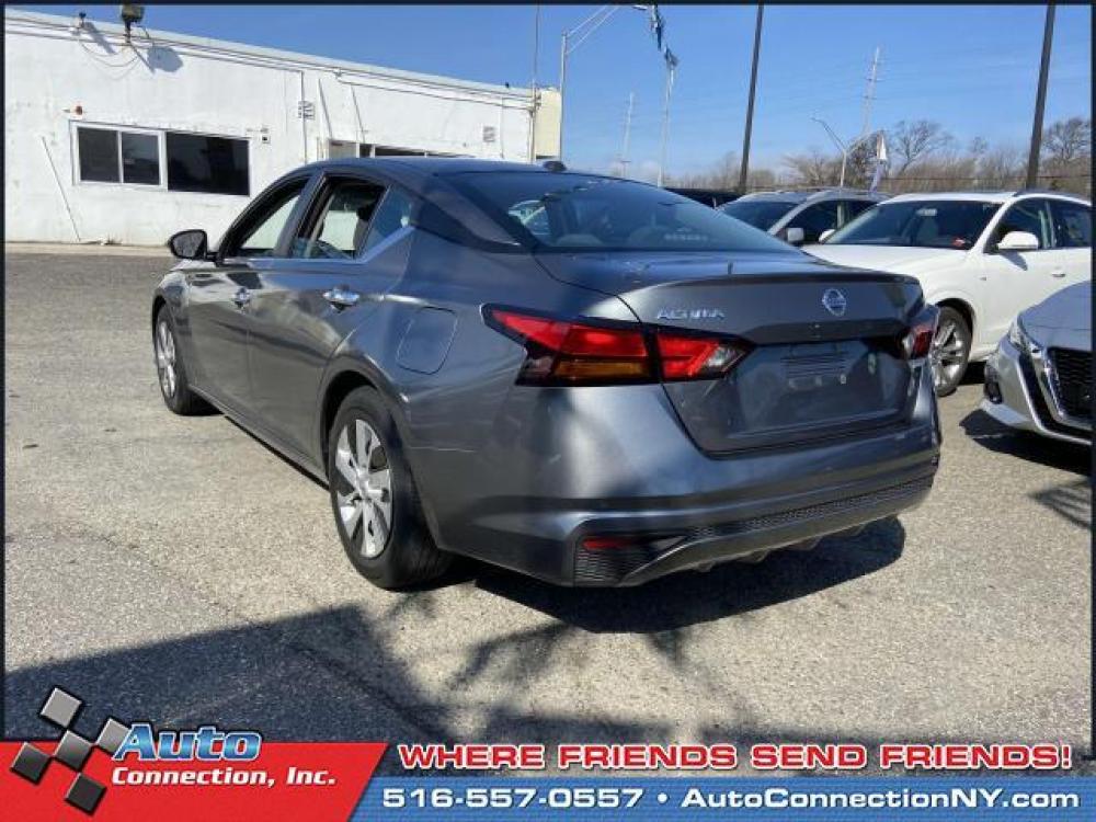 2019 Gun Metallic /Charcoal Nissan Altima 2.5 S Sedan (1N4BL4BV9KC) , Automatic transmission, located at 2860 Sunrise Hwy, Bellmore, NY, 11710, (516) 557-0557, 40.669529, -73.522118 - With an attractive design and price, this 2019 Nissan Altima won't stay on the lot for long! This Altima has 55777 miles, and it has plenty more to go with you behind the wheel. Visit us to learn how you can add this vehicle to your family lineup. With an affordable price, why wait any longer? This - Photo #5