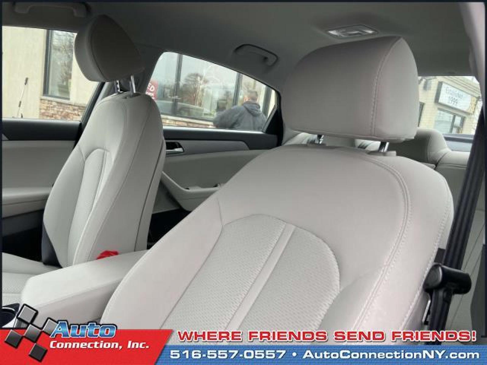 2019 Machine Gray /Gray Hyundai Sonata SE 2.4L (5NPE24AF5KH) , Automatic transmission, located at 2860 Sunrise Hwy, Bellmore, NY, 11710, (516) 557-0557, 40.669529, -73.522118 - Photo #9
