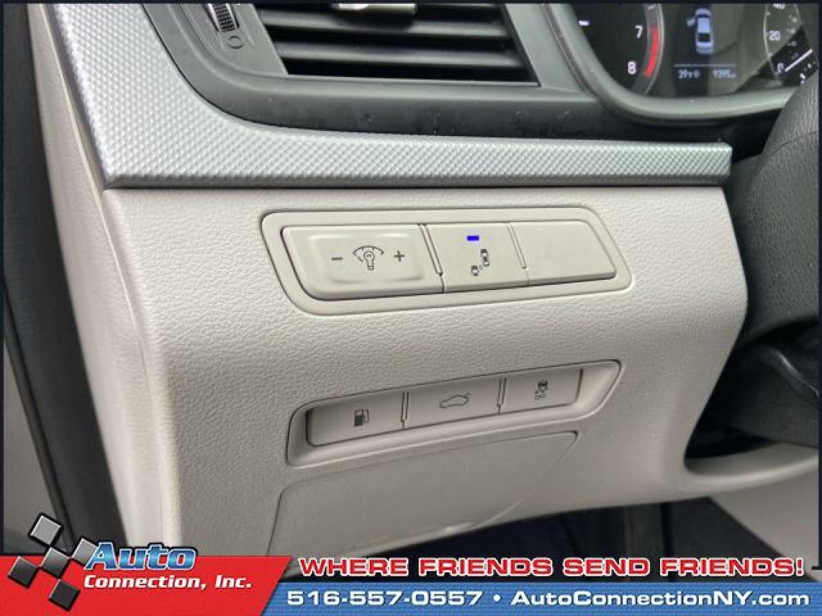 2019 Machine Gray /Gray Hyundai Sonata SE 2.4L (5NPE24AF5KH) , Automatic transmission, located at 2860 Sunrise Hwy, Bellmore, NY, 11710, (516) 557-0557, 40.669529, -73.522118 - Photo #14