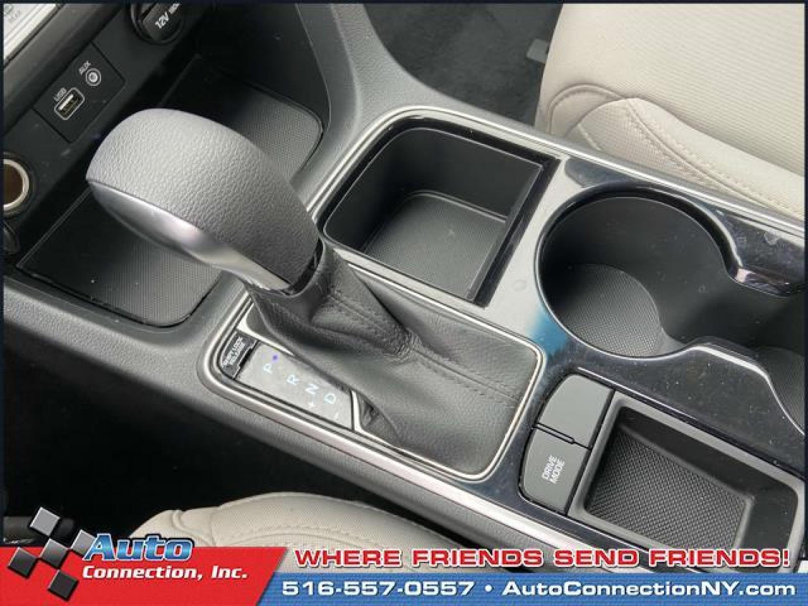 2019 Machine Gray /Gray Hyundai Sonata SE 2.4L (5NPE24AF5KH) , Automatic transmission, located at 2860 Sunrise Hwy, Bellmore, NY, 11710, (516) 557-0557, 40.669529, -73.522118 - Photo #17