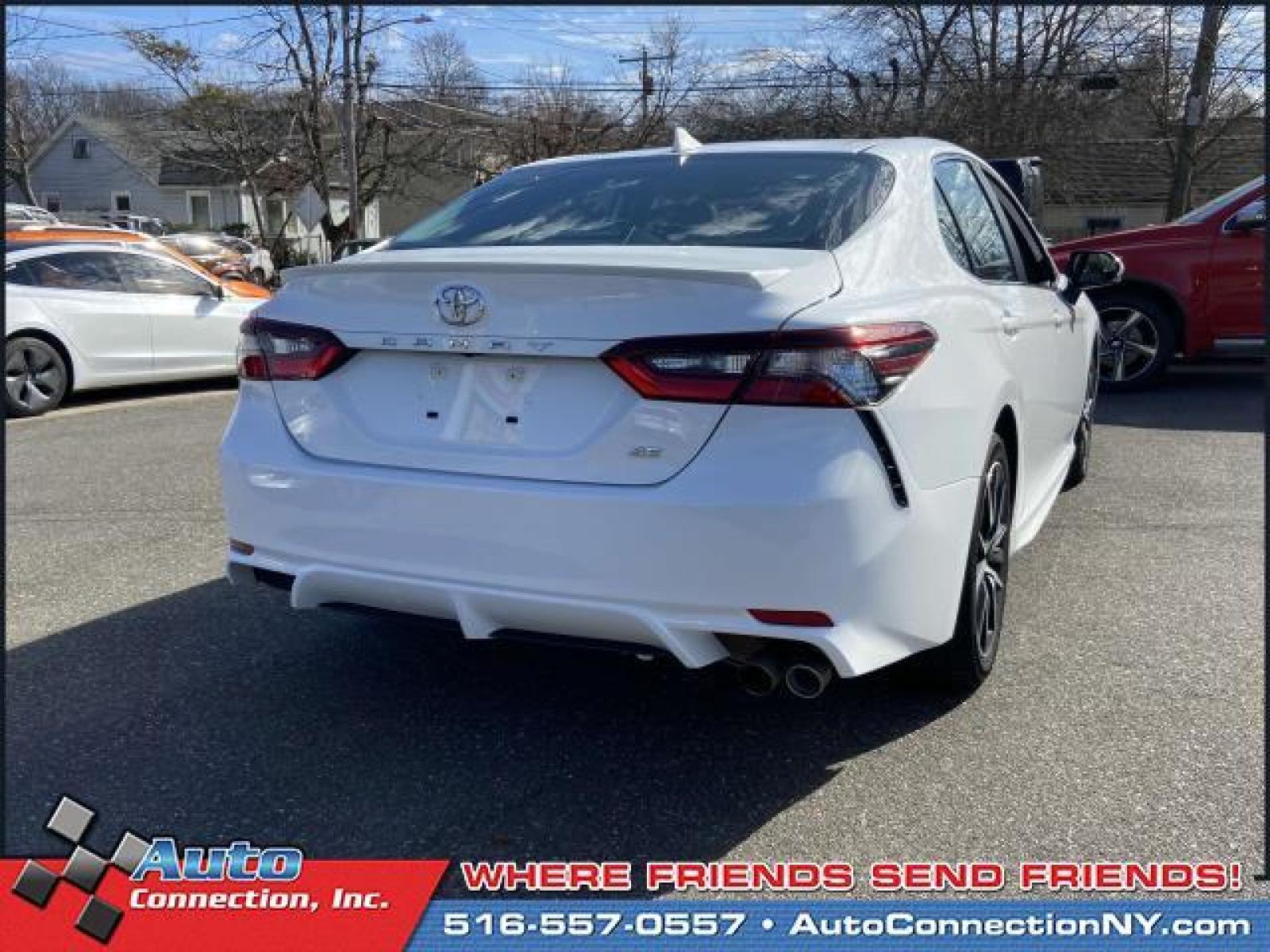 2022 White /Ash Toyota Camry SE Auto (Natl) (4T1G11AK8NU) , Automatic transmission, located at 2860 Sunrise Hwy, Bellmore, NY, 11710, (516) 557-0557, 40.669529, -73.522118 - Photo #6