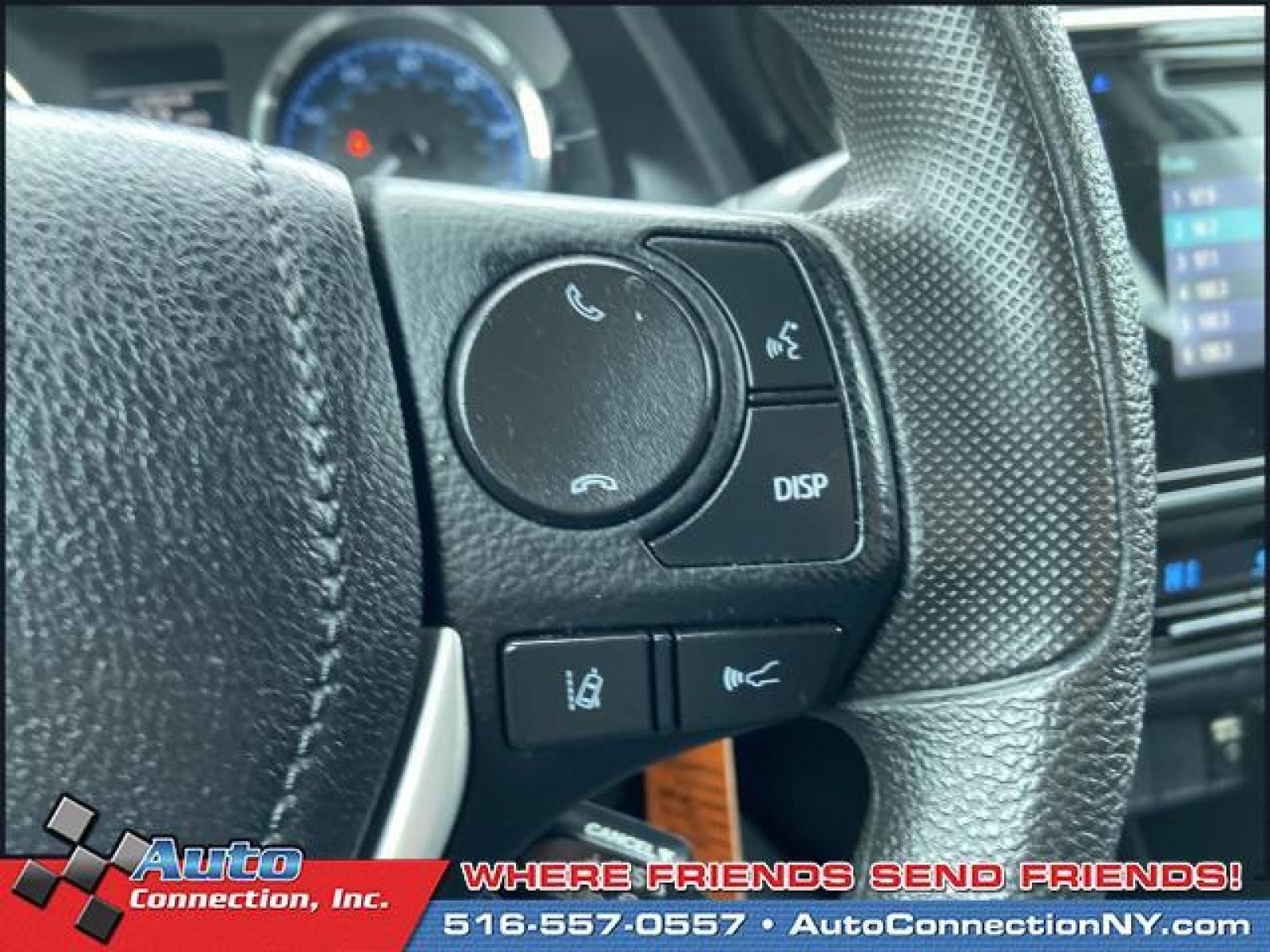 2018 Blizzard Pearl /Black Toyota Corolla LE CVT (Natl) (2T1BURHE8JC) , Automatic transmission, located at 2860 Sunrise Hwy, Bellmore, NY, 11710, (516) 557-0557, 40.669529, -73.522118 - Photo #23