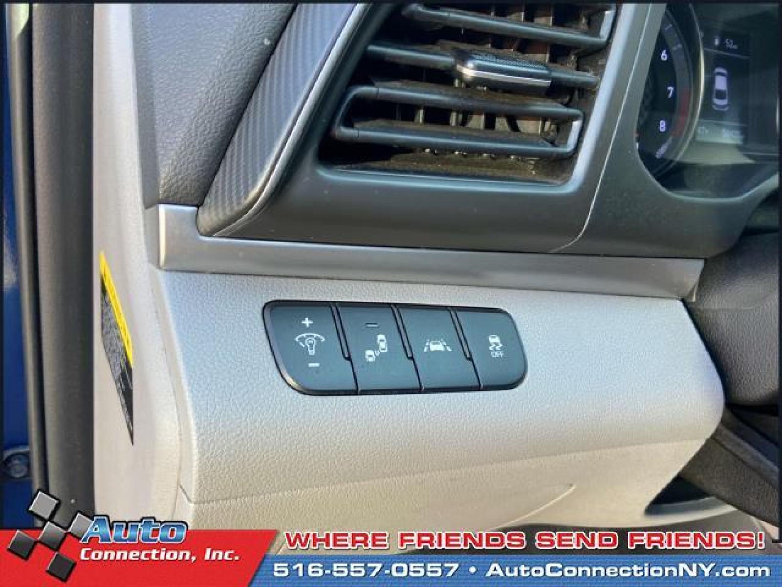 2019 Lakeside Blue /Beige Hyundai Elantra SEL Auto (5NPD84LF5KH) , Automatic transmission, located at 2860 Sunrise Hwy, Bellmore, NY, 11710, (516) 557-0557, 40.669529, -73.522118 - Photo #13