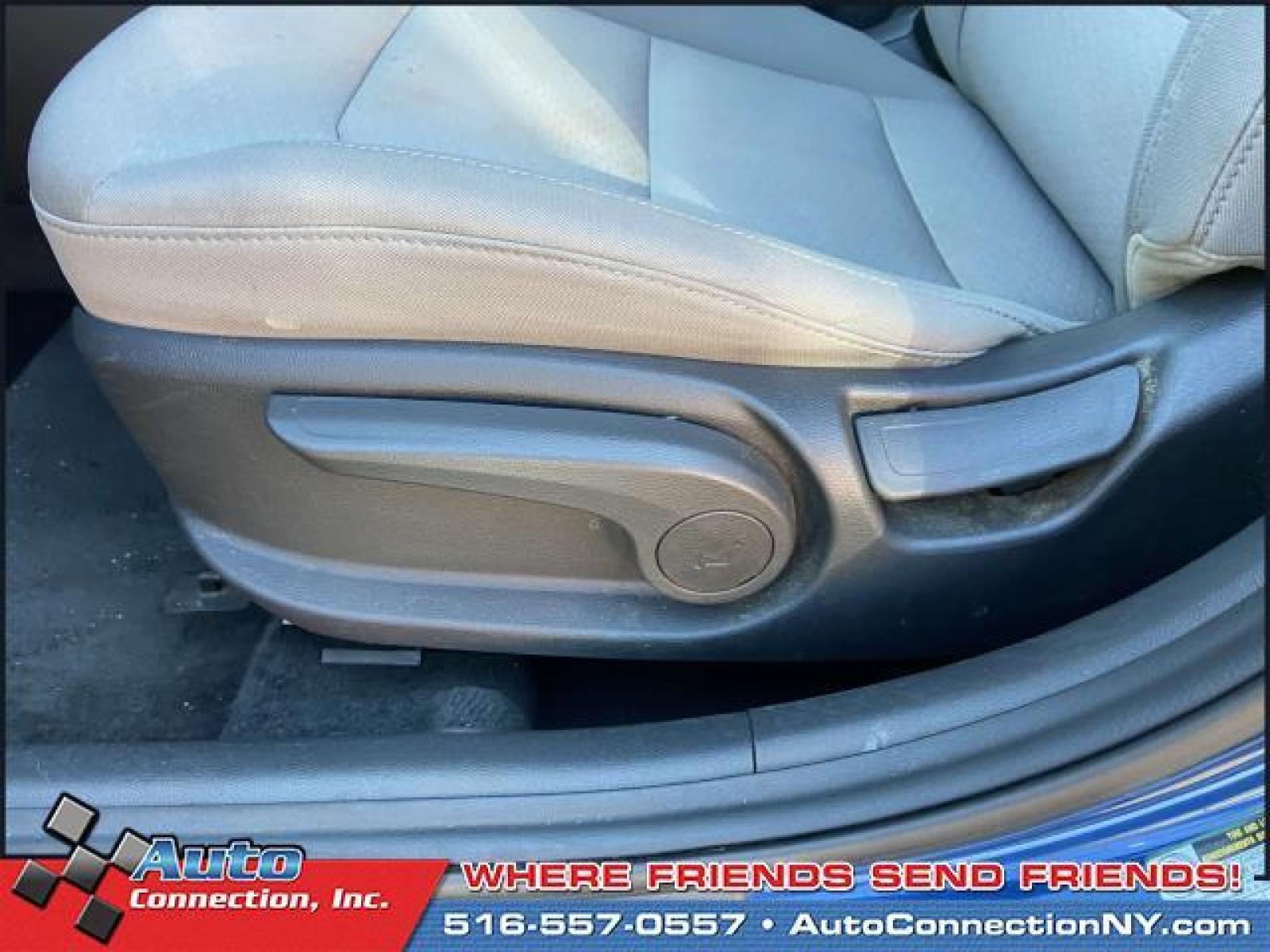 2019 Lakeside Blue /Beige Hyundai Elantra SEL Auto (5NPD84LF5KH) , Automatic transmission, located at 2860 Sunrise Hwy, Bellmore, NY, 11710, (516) 557-0557, 40.669529, -73.522118 - Photo #14
