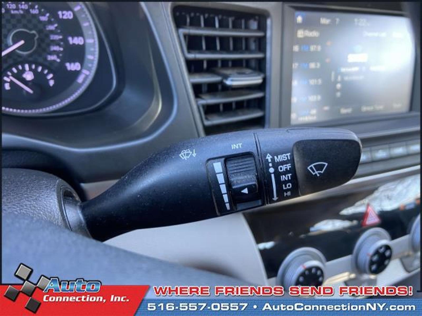 2019 Lakeside Blue /Beige Hyundai Elantra SEL Auto (5NPD84LF5KH) , Automatic transmission, located at 2860 Sunrise Hwy, Bellmore, NY, 11710, (516) 557-0557, 40.669529, -73.522118 - Photo #25