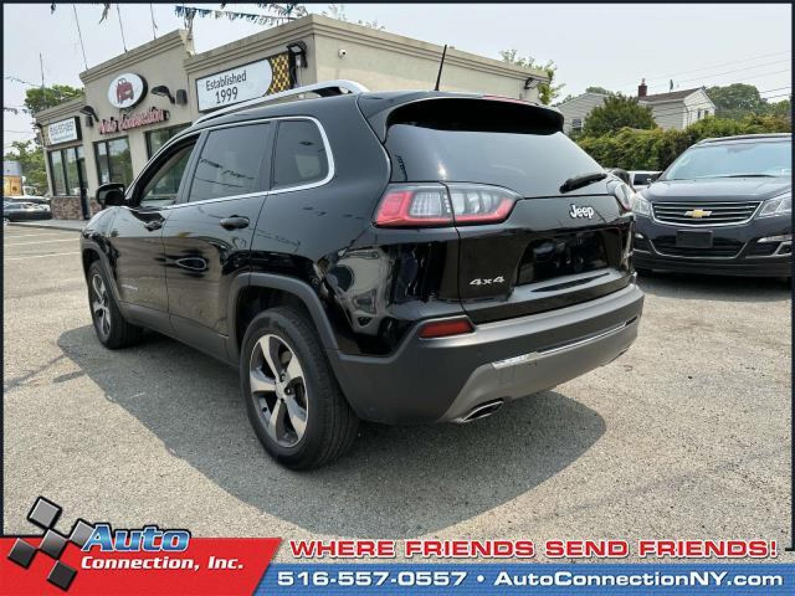 2020 Diamond Black Crystal Pearlcoat /Black Jeep Cherokee Limited 4x4 (1C4PJMDX9LD) , Automatic transmission, located at 2860 Sunrise Hwy, Bellmore, NY, 11710, (516) 557-0557, 40.669529, -73.522118 - You'll always have an enjoyable ride whether you're zipping around town or cruising on the highway in this 2020 Jeep Cherokee. Curious about how far this Cherokee has been driven? The odometer reads 50348 miles. From the moment you walk into our showroom, you'll know our commitment to customer serv - Photo #5
