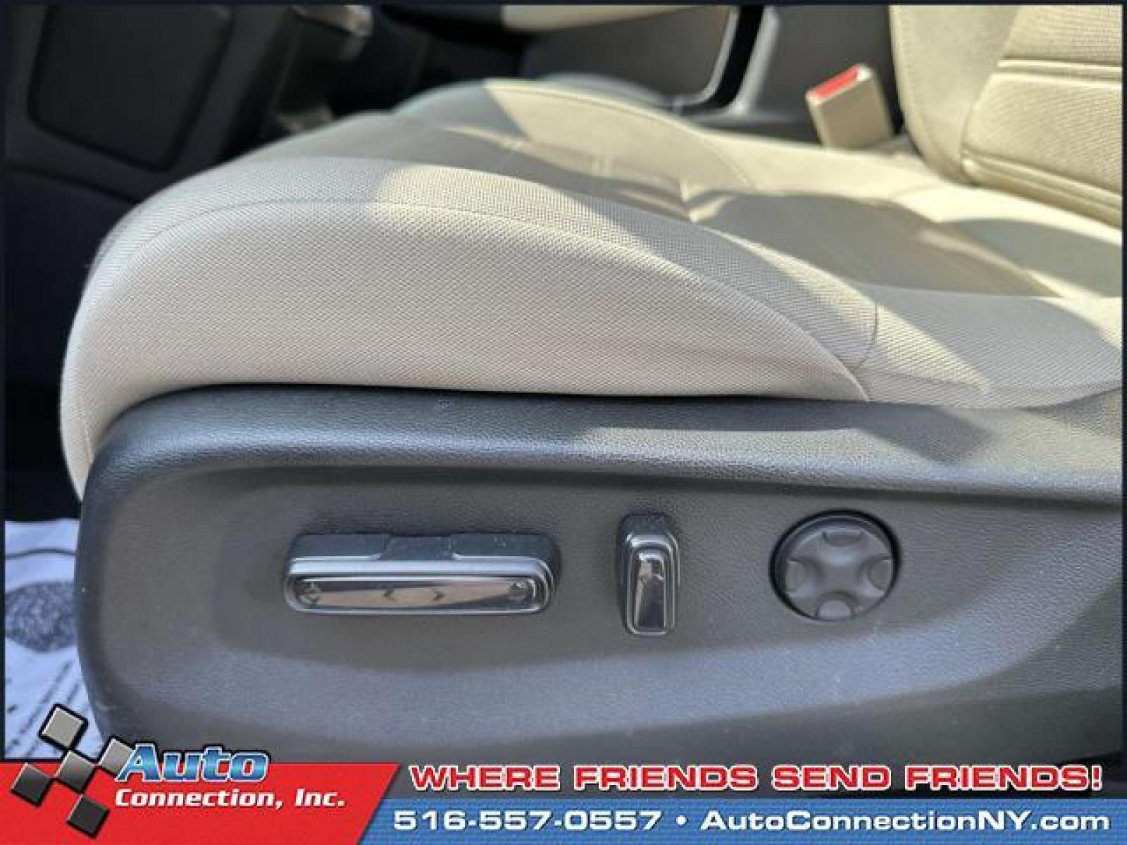 2020 Platinum White Pearl /Ivory Honda CR-V EX AWD (5J6RW2H52LL) , Automatic transmission, located at 2860 Sunrise Hwy, Bellmore, NY, 11710, (516) 557-0557, 40.669529, -73.522118 - Photo #19