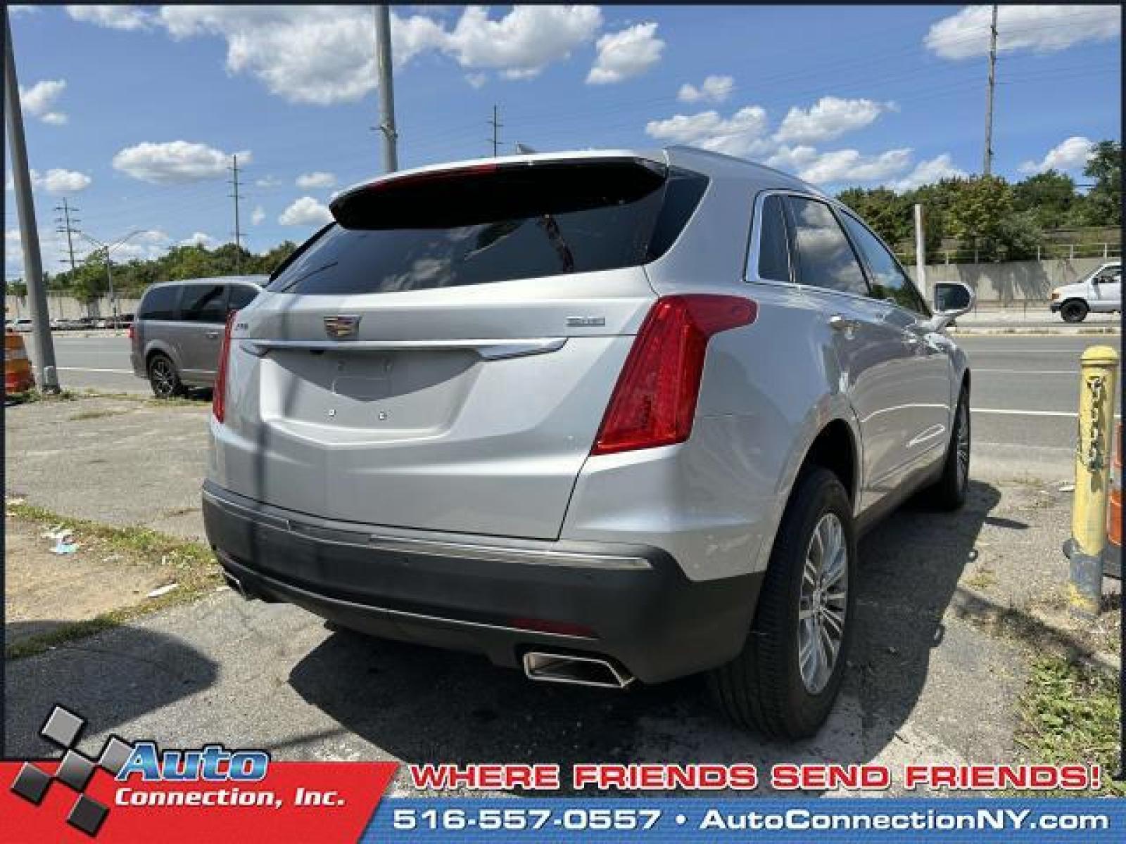 2019 Radiant Silver Metallic /Jet Black Cadillac XT5 FWD 4dr Luxury (1GYKNCRS0KZ) , Automatic transmission, located at 2860 Sunrise Hwy, Bellmore, NY, 11710, (516) 557-0557, 40.669529, -73.522118 - Photo #5