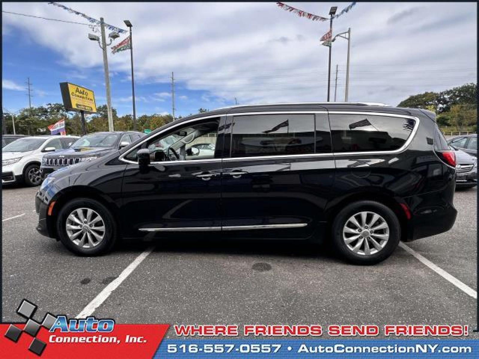 2019 Brilliant Black Crystal Pearlcoat /Black/Alloy Chrysler Pacifica Touring L FWD (2C4RC1BG5KR) , Automatic transmission, located at 2860 Sunrise Hwy, Bellmore, NY, 11710, (516) 557-0557, 40.669529, -73.522118 - Your search is over with this 2019 Chrysler Pacifica. This Pacifica has 27843 miles. At Auto Connection, we don't just sell cars; we take care of our customers' needs first. Start driving today. All internet purchases include a 12 mo/ 12000 mile protection plan. All internet purchase prices are dis - Photo #4