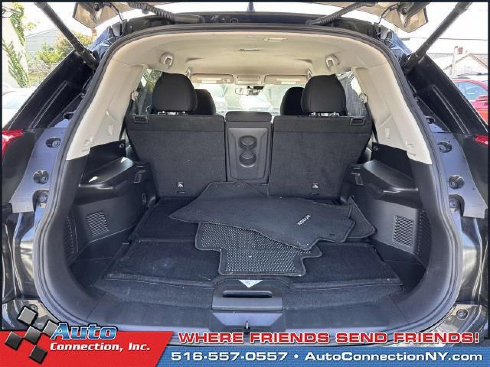 2020 Magnetic Black Pearl /Charcoal Nissan Rogue AWD SV (JN8AT2MV7LW) , Automatic transmission, located at 2860 Sunrise Hwy, Bellmore, NY, 11710, (516) 557-0557, 40.669529, -73.522118 - Photo #3
